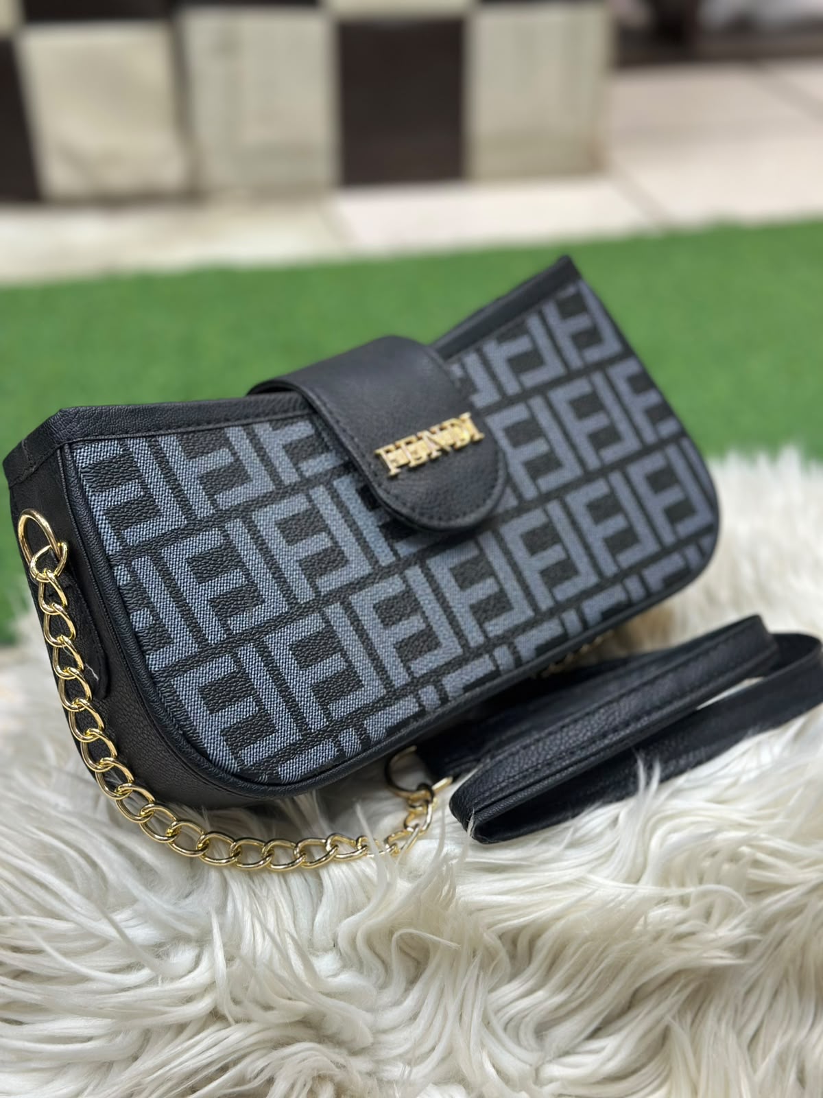 Classic FF Print Crossbody Bag
