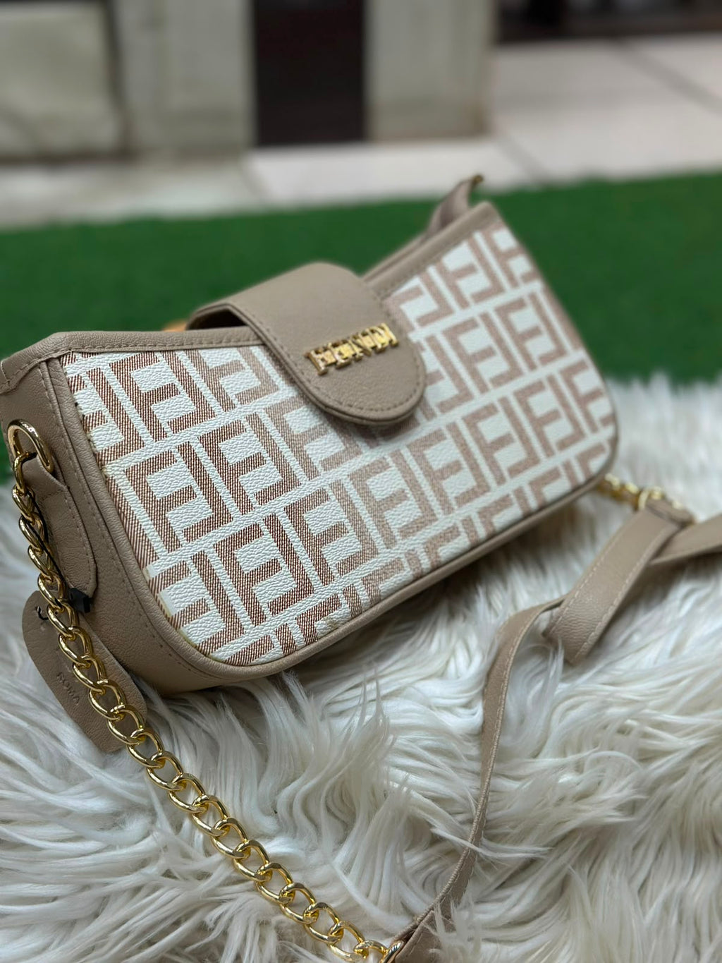 Classic FF Print Crossbody Bag