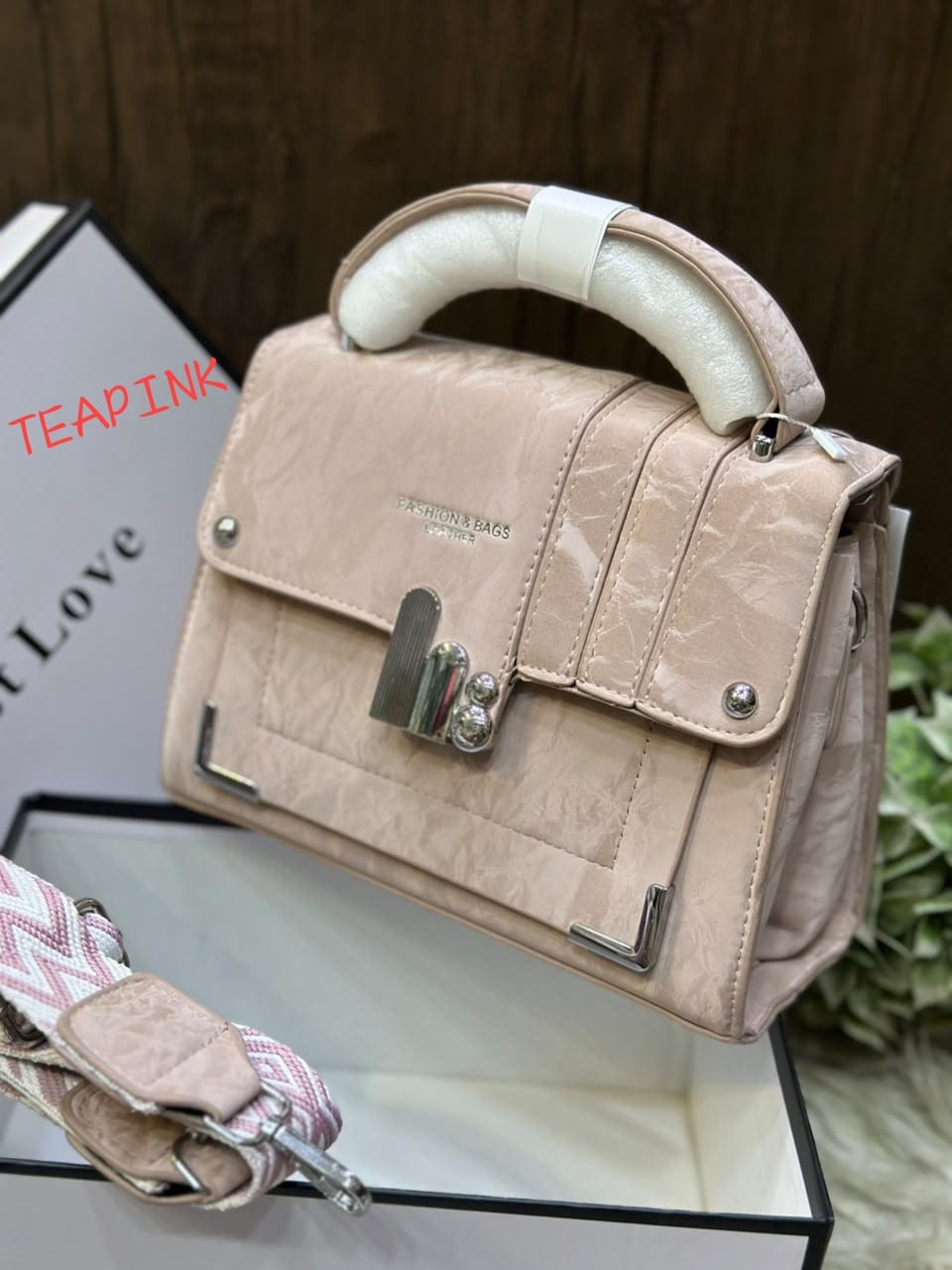 Crinkle Top Handle Bag. 6 Gorgeous Colors 👜