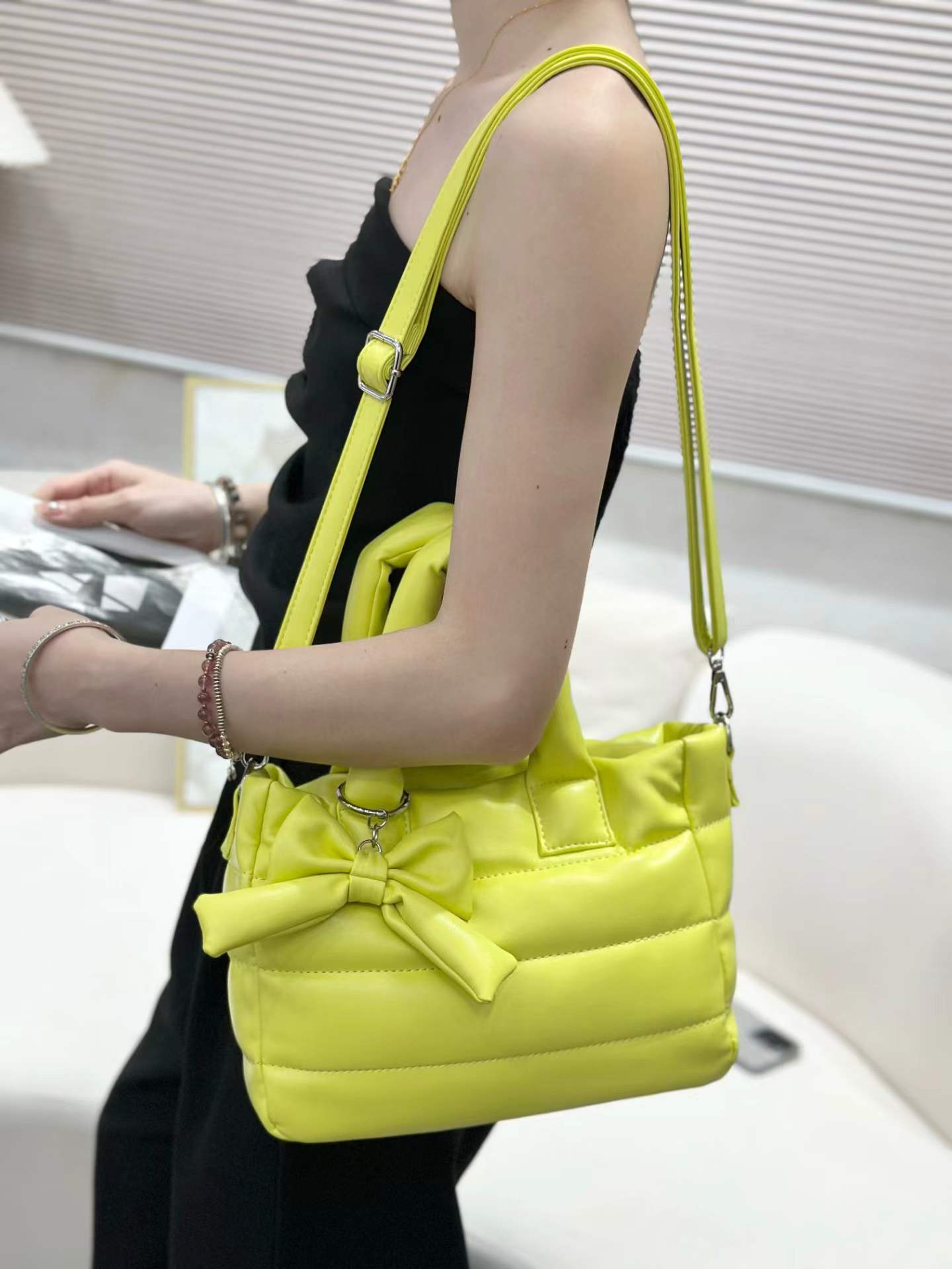 Cute Puffer Bow Handbag for Women – Trendy Quilted Shoulder Bag